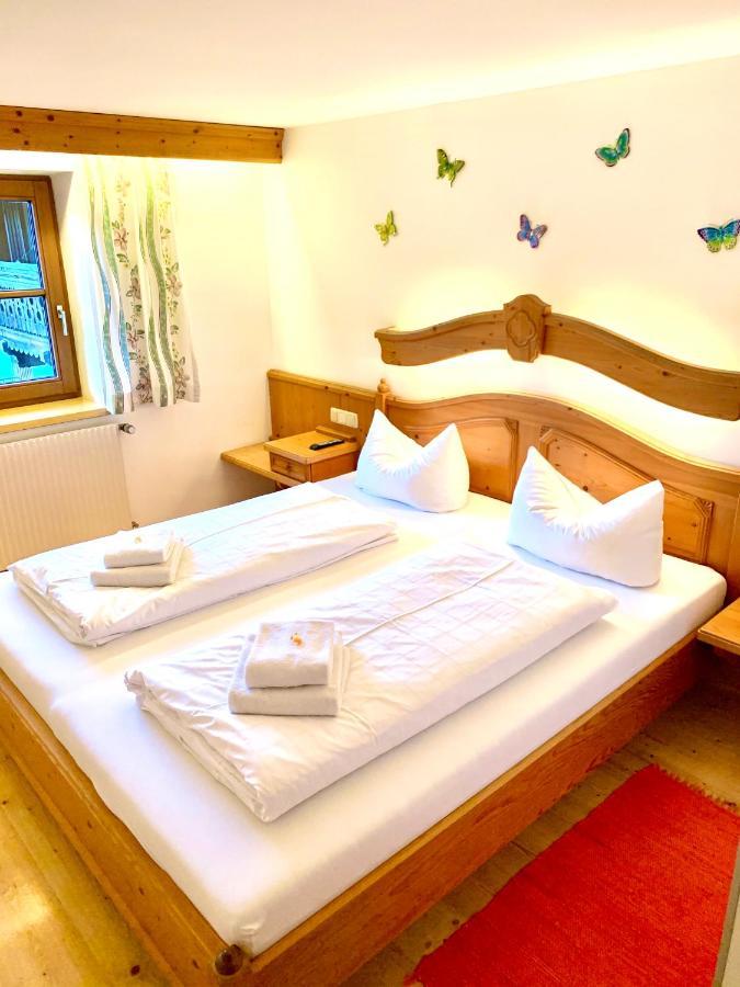 Gutshof Zum Schluxen Apartment Pinswang Ngoại thất bức ảnh