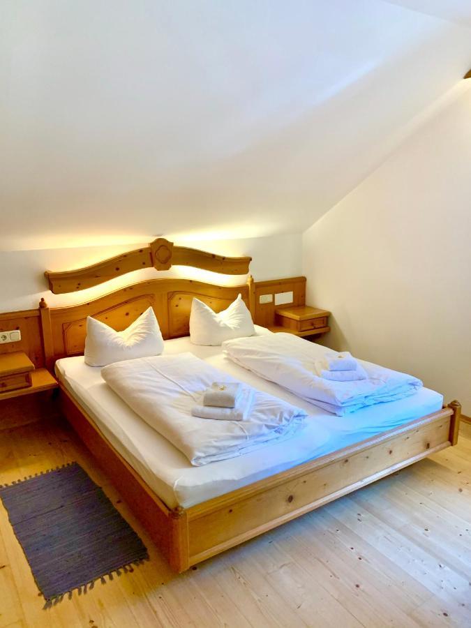Gutshof Zum Schluxen Apartment Pinswang Ngoại thất bức ảnh