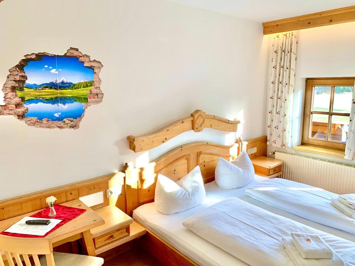 Gutshof Zum Schluxen Apartment Pinswang Ngoại thất bức ảnh