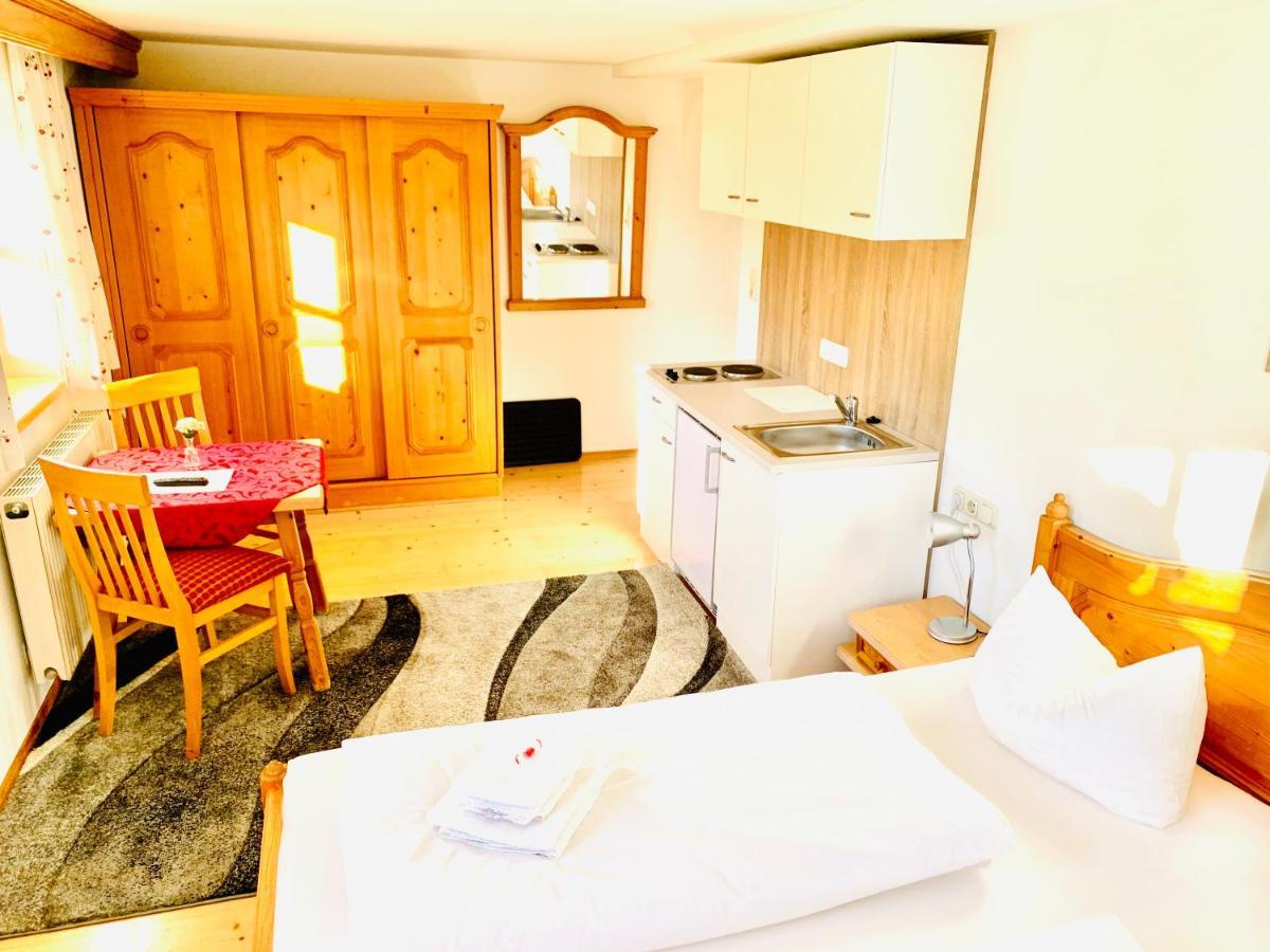 Gutshof Zum Schluxen Apartment Pinswang Ngoại thất bức ảnh