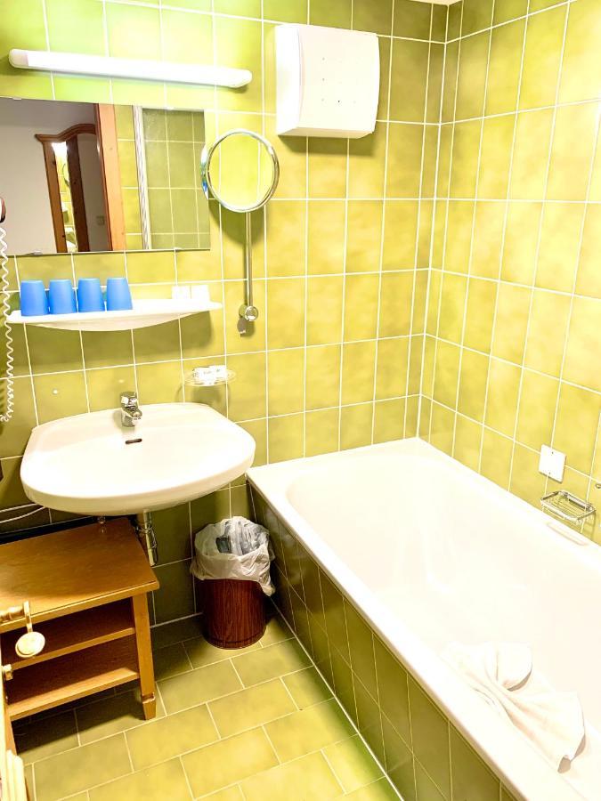 Gutshof Zum Schluxen Apartment Pinswang Ngoại thất bức ảnh